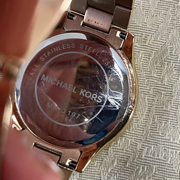 Michael Kors Slim Runway Rose Gold Watch MK3197 Stainless Steel Bracelet - Picture 6 of 9